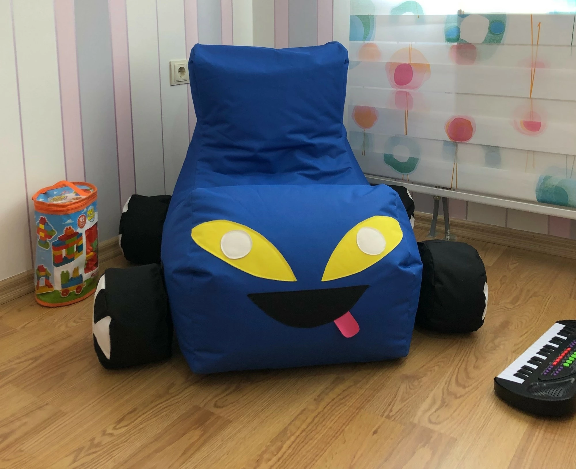 Qese ulëse në formë veture, ngjyrë kaltër, Atelier del Sofa