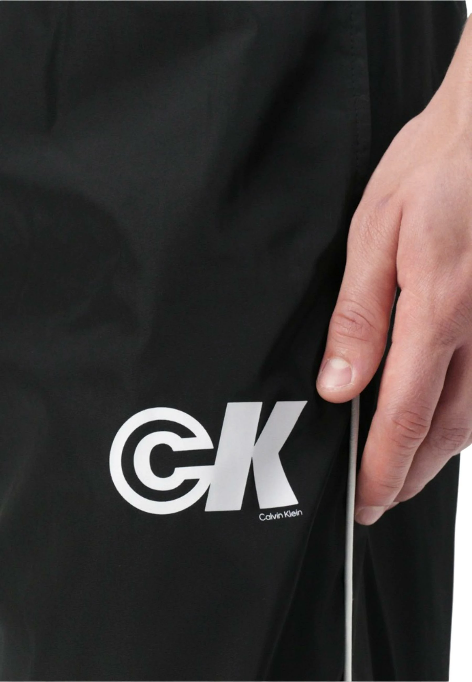 Pantallona sportive për meshkuj Calvin Klein Jeans LV04RC615G, të zeza [Madhësia: S]