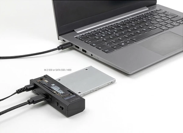 Konvertues USB Type-C DeLOCK për M.2 NVMe/SATA dhe SATA 2.5"/3.5", USB 3.2 Gen 2, i zi