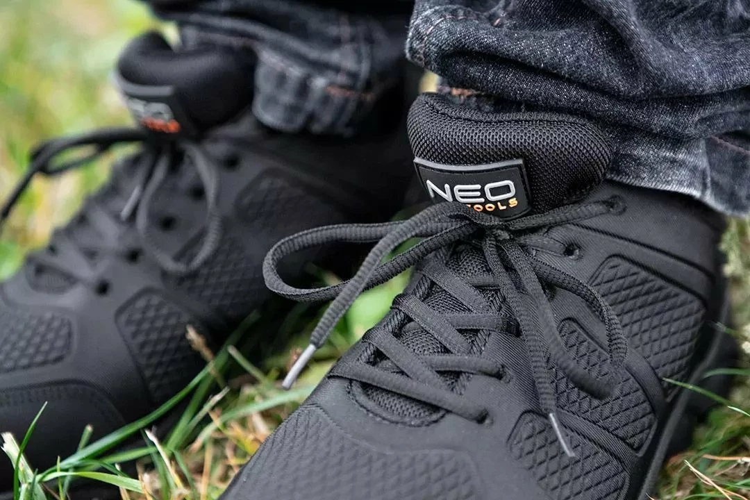 Këpucë pune Neo S1P SRC, majë kompozite, shollë Kevlar, nr. 43, të zeza