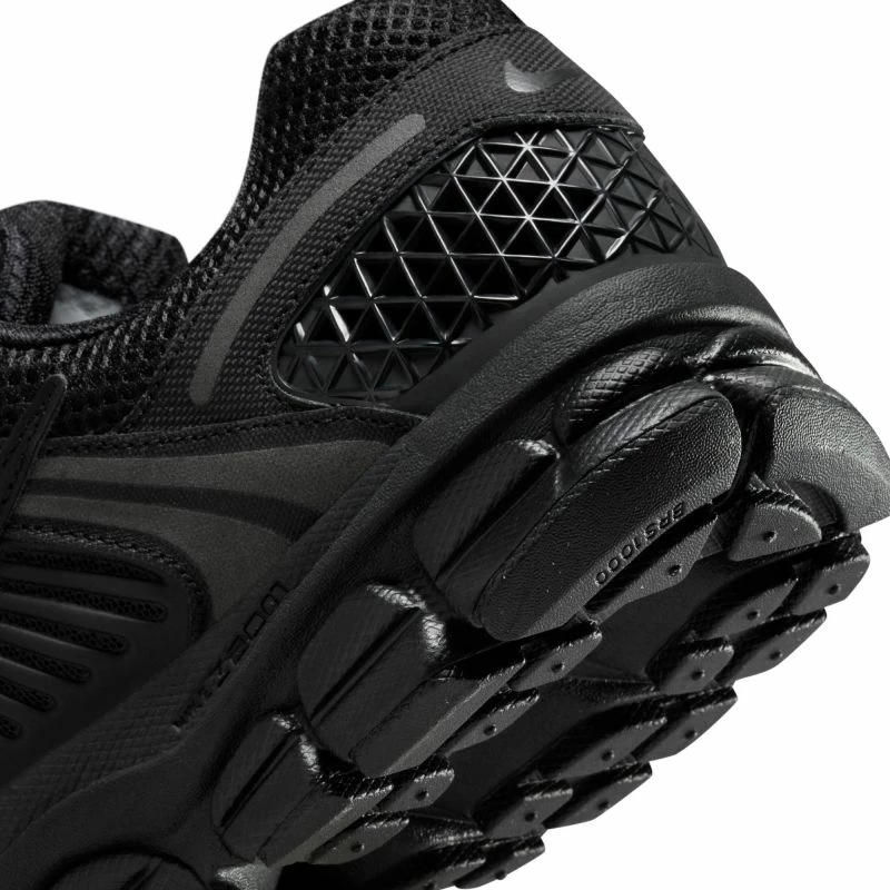Atlete Nike për meshkuj, të zeza