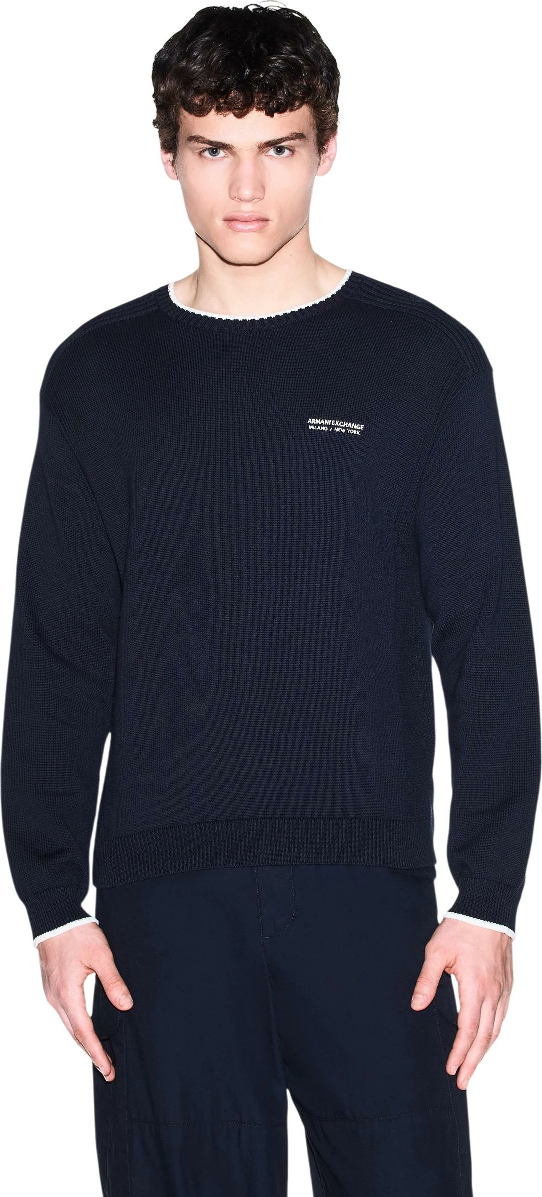 Xhemper për meshkuj Armani Exchange XM003009 AF28775, i kaltër