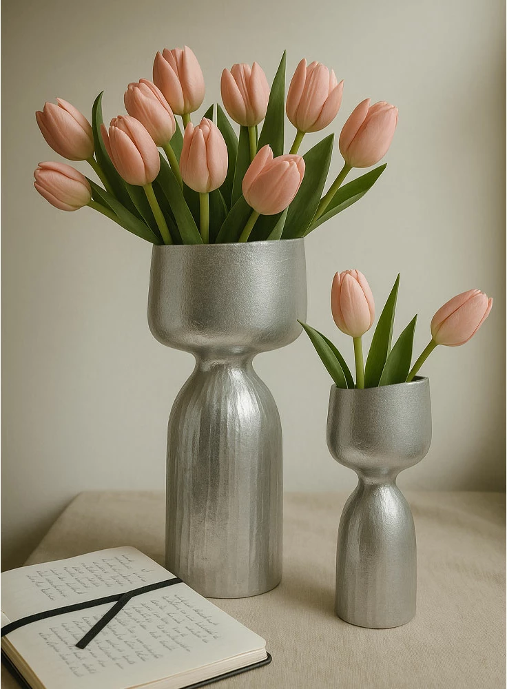 Vazo COBI, alumin, ngjyrë argjendi, 16x13x38 cm