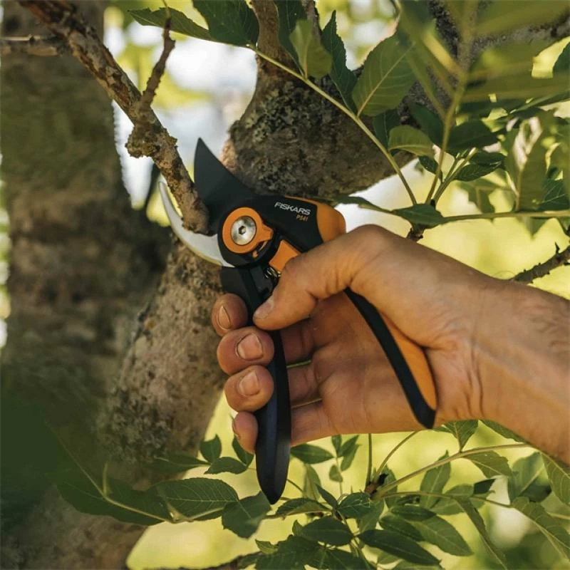 gërshërë krasitjeje bypass Fiskars Plus SmartFit P541, 1057169, portokalli/zi