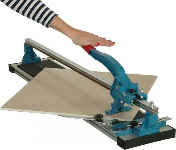 Prerëse manuale për pllaka Dedra X 600mm, e kaltër