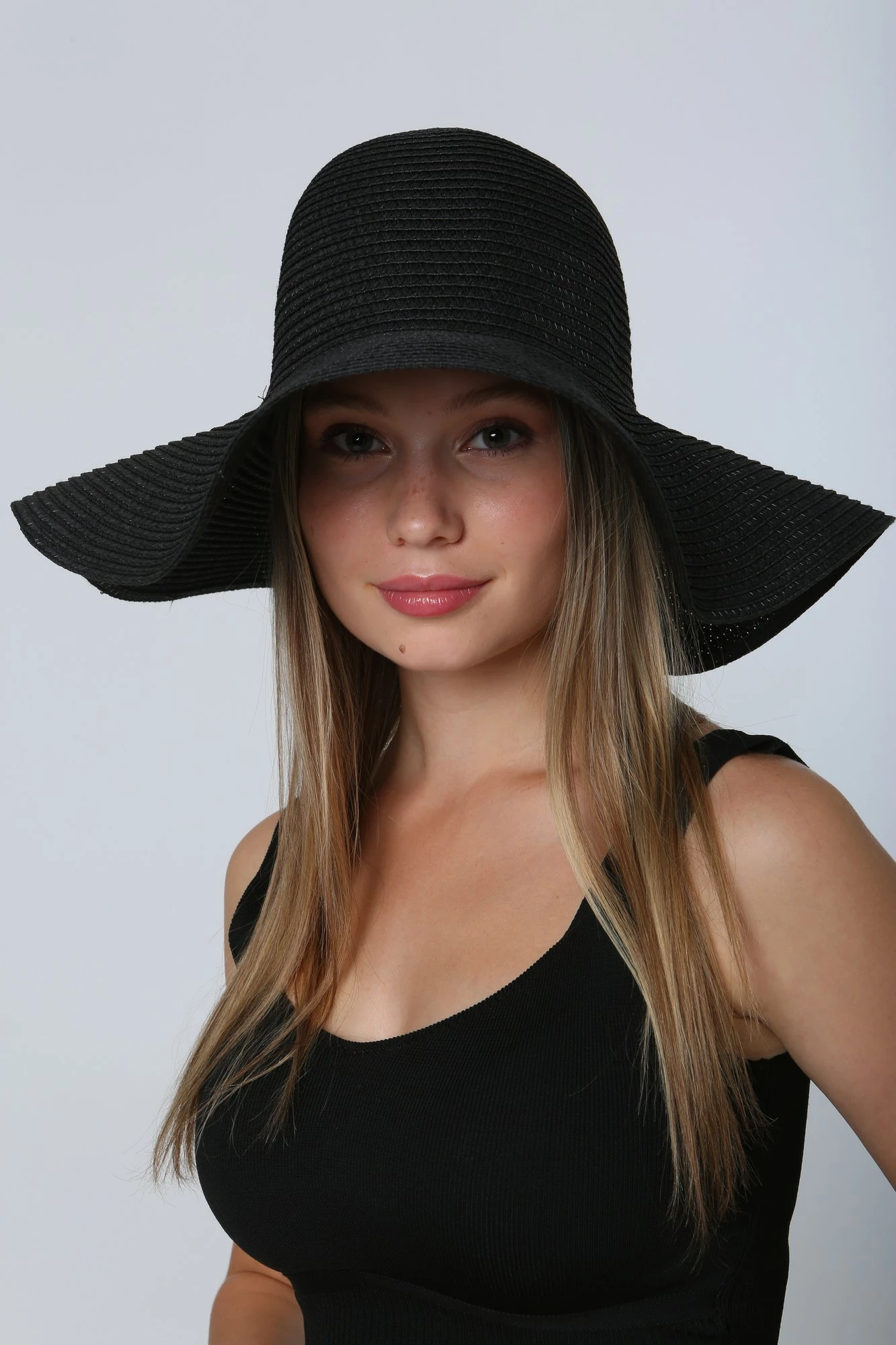 Kapelë për gra, Jumeon Hsr2005, e zezë