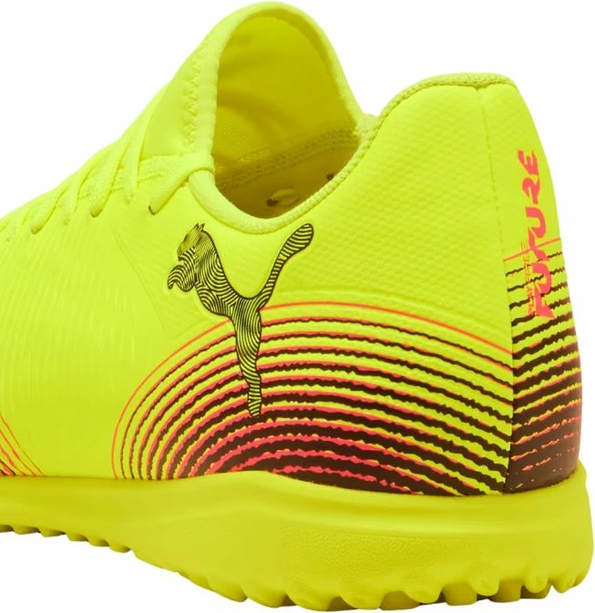 Atlete futbolli për meshkuj Puma, të verdha