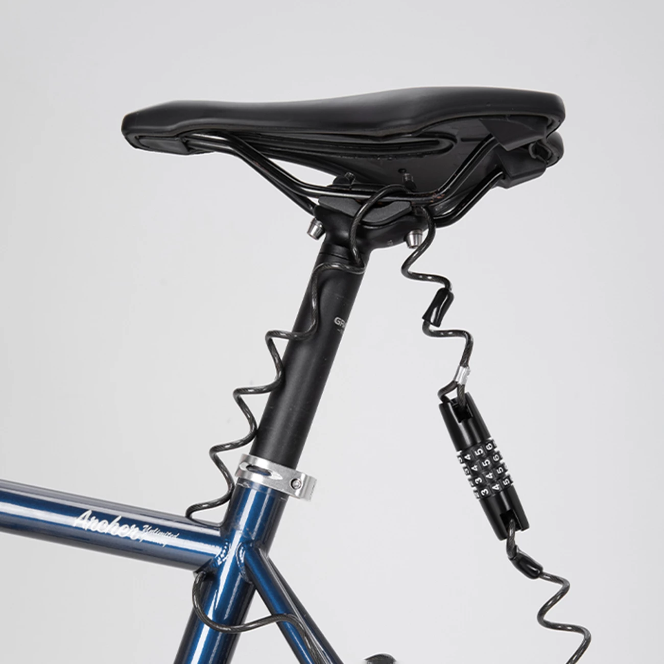 Kyç kabllo për biçikletë/helmetë Wozinsky WBN-01R, kombinim 4-shifror, 1.5 m, i papërshkueshëm nga uji, zi