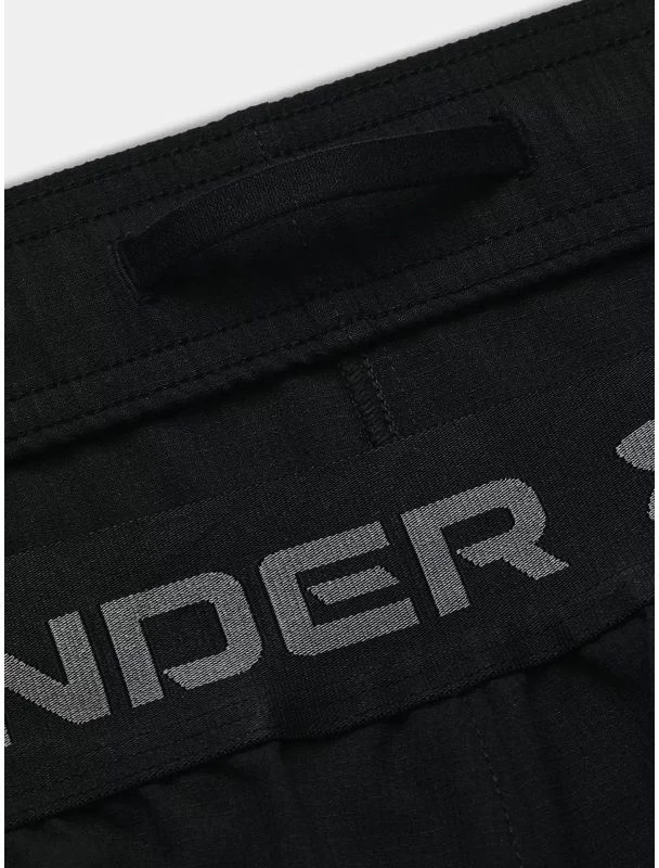 Shorce për meshkuj Under Armour, të zeza