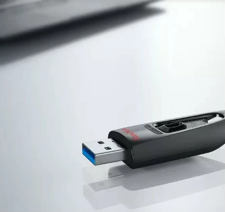USB stick Sandisk Ultra 64GB USB 3.0, i zi