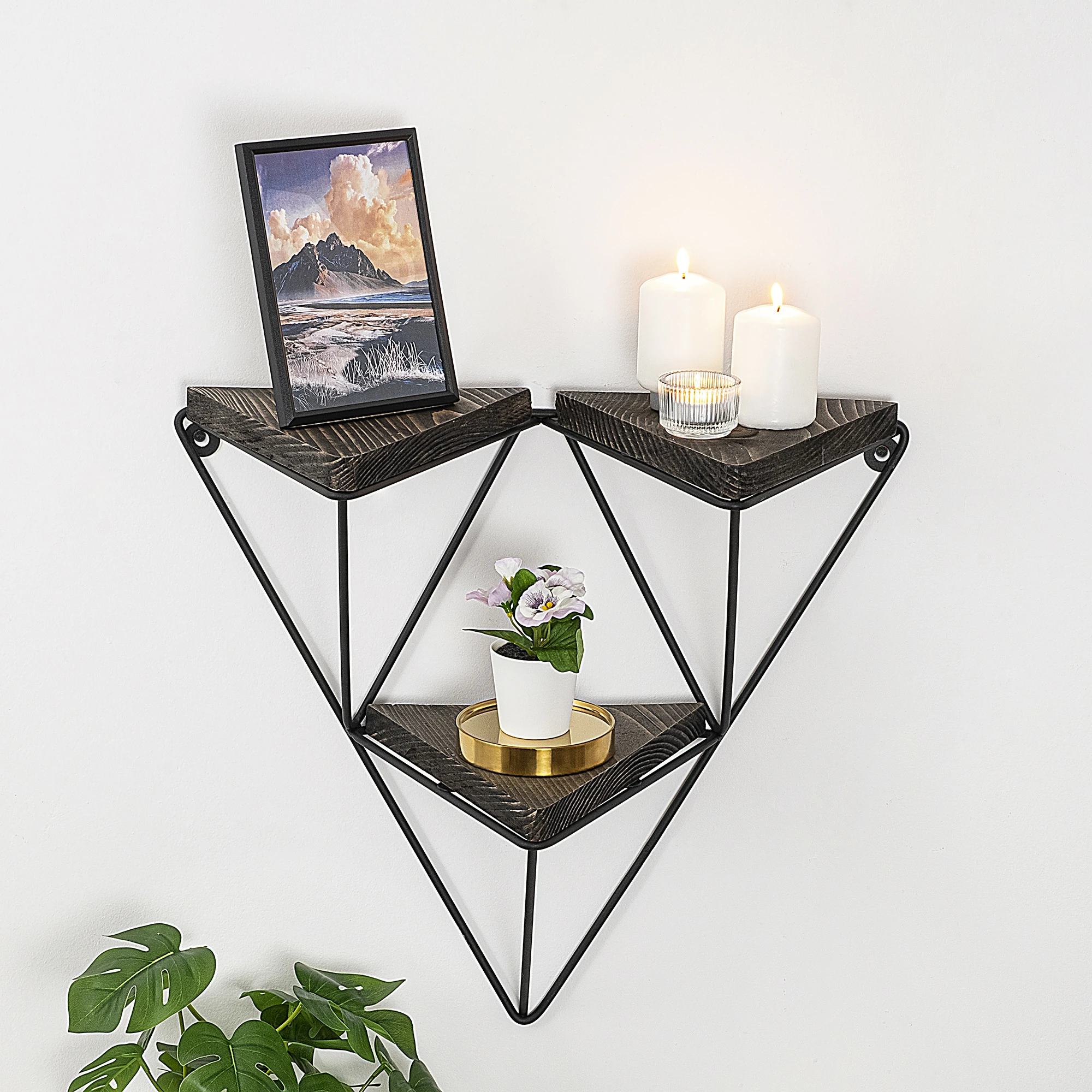 Raft muri Hanah Home, Freesia, dru bredhi, kornizë metalike, ngjyrë e zezë dhe arre e errët