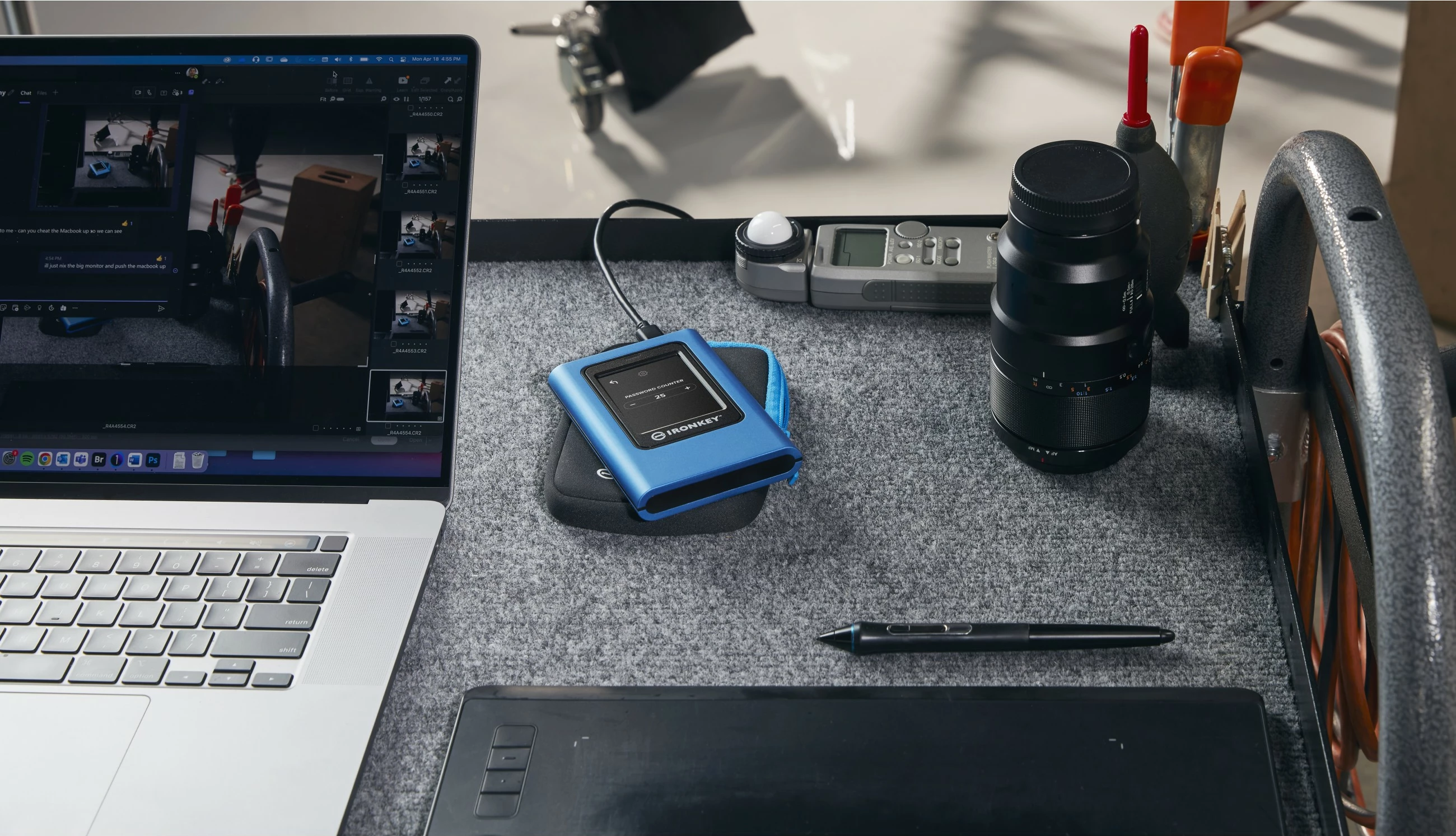 SSD i jashtëm Kingston IronKey Vault Privacy 80, 3.84 TB, Blue