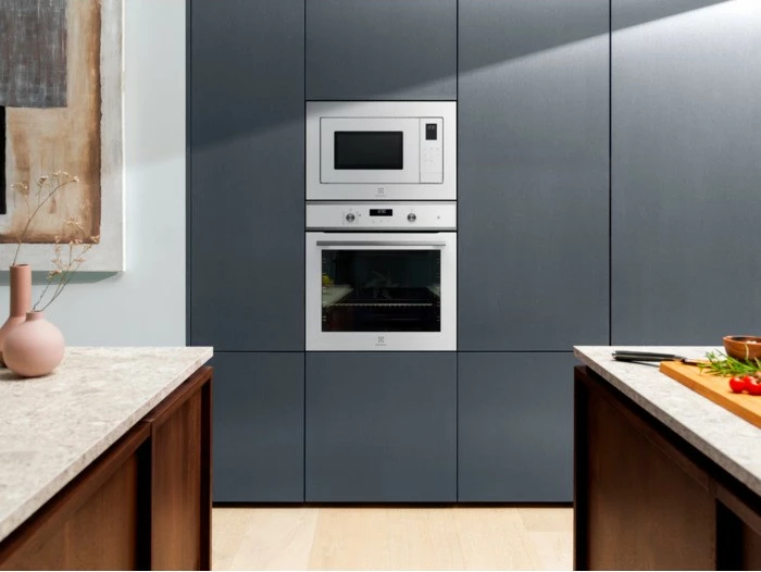 Furrë me mikrovalë Electrolux LMS4253TMW, 25L, Grill, e bardhë