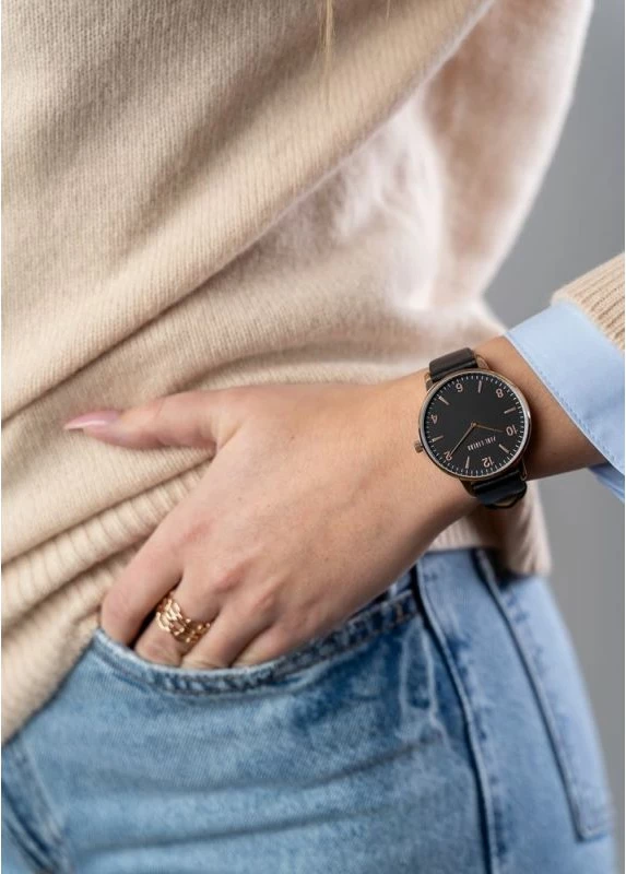 Orë dore për femra Paul Lorens, e zezë