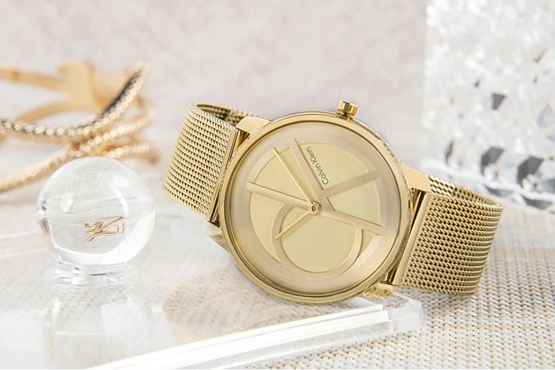 Orë dore për femra Calvin Klein, të arta