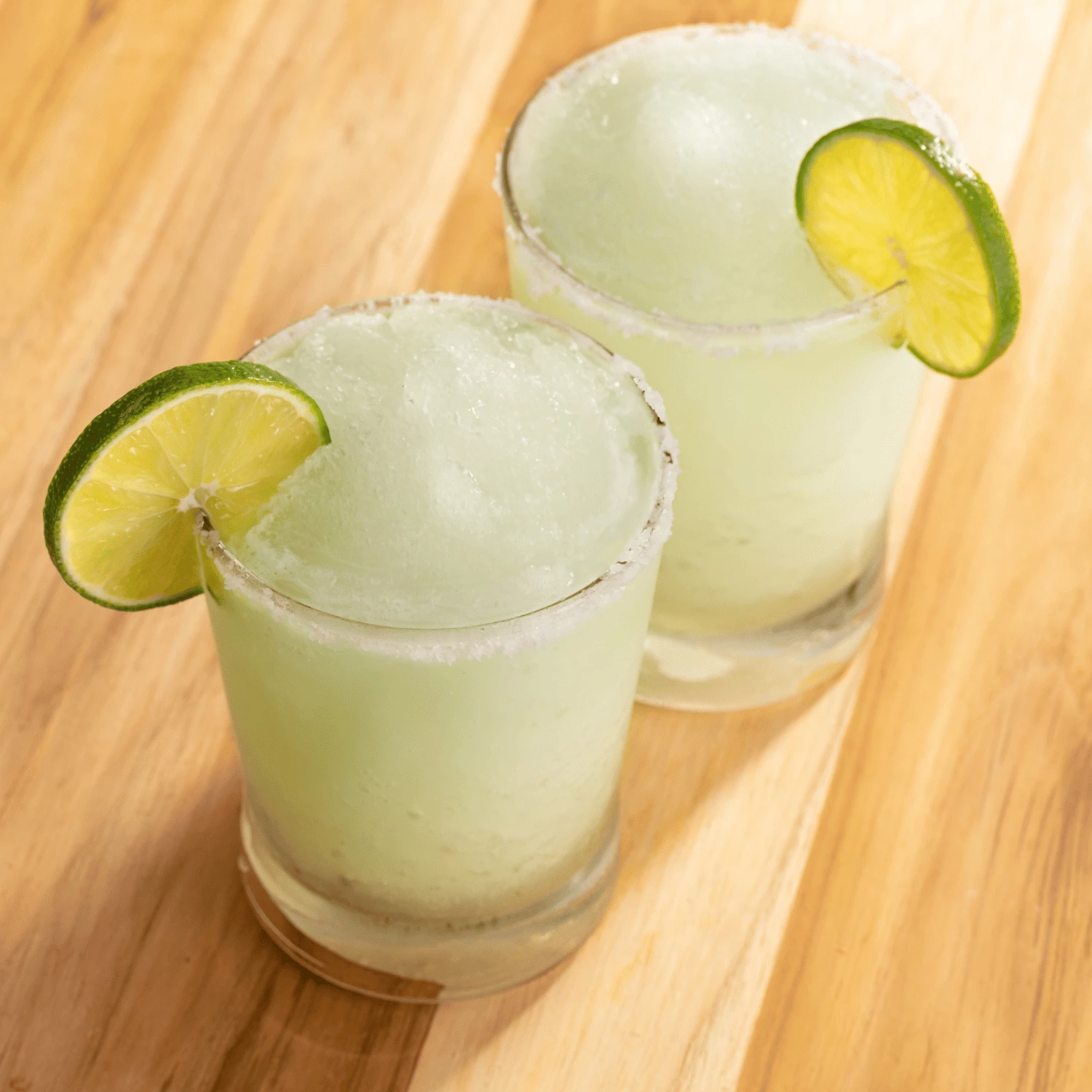 Blender performancë e lartë, Hamilton Beach Commercial Fury, 1.8 L, motor 3 HP, kohëmatës me fikje automatike, kavanoz BPA-free copoliester, 178x203x457 mm, e zezë