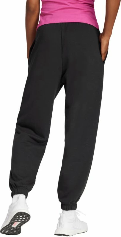 Pantallona sportive adidas për femra, të zeza