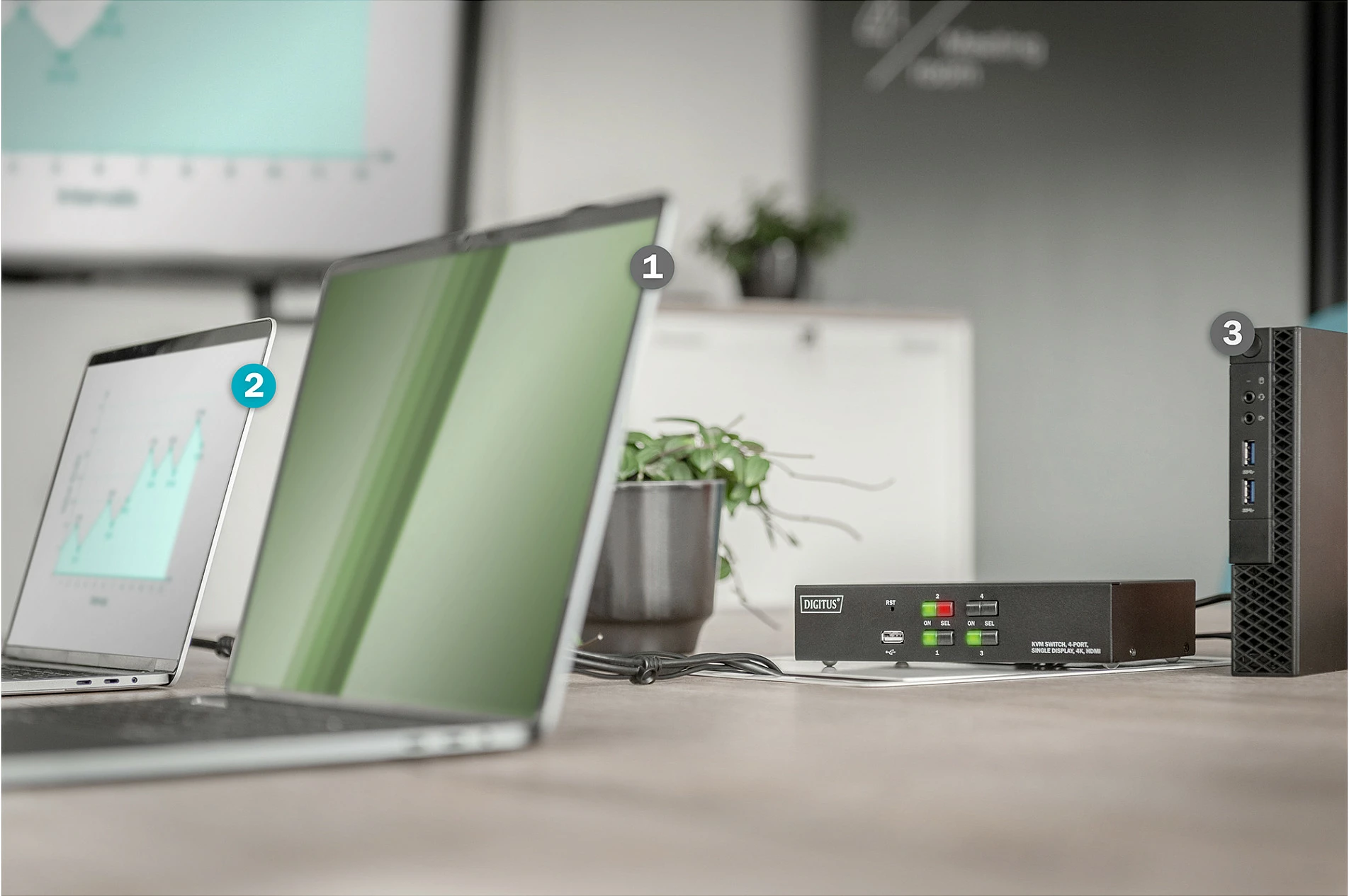 Switch KVM Digitus 4-Port HDMI 4K, USB, Audio, i zi