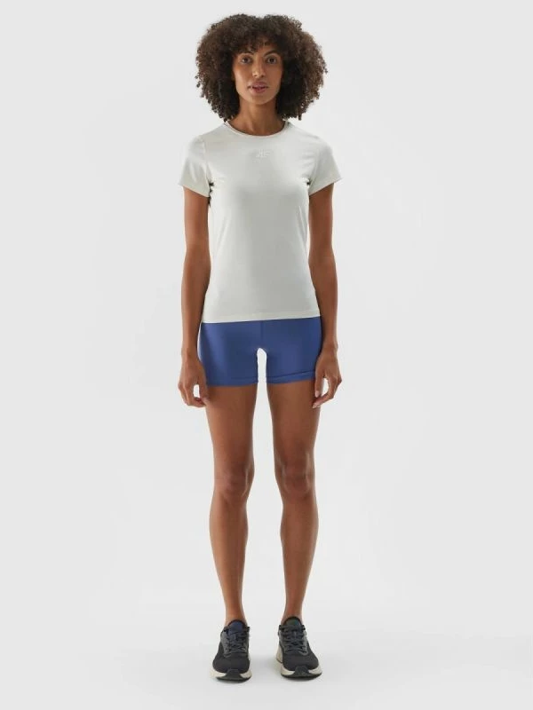 Hellonke të shkurtra për femra 4f