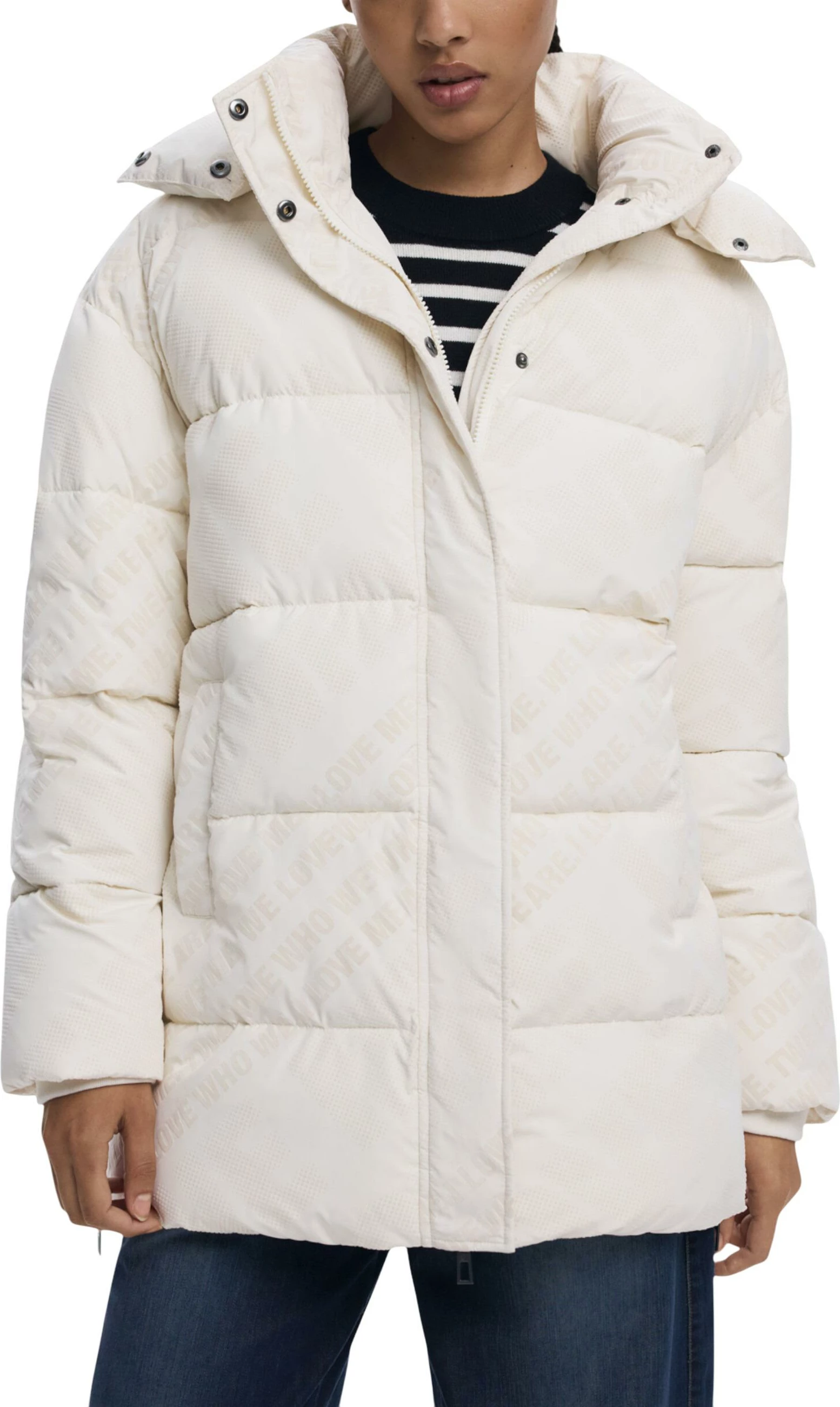Jakne për femra Desigual PADDED_CADERA_FLOCK 25WWEW23, krem e çelët