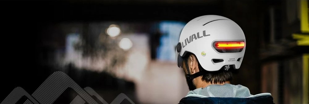 Helmet urban smart Livall L23, M (54-58 cm), me vizorë Quick Shield, LED, sensor rënie & SOS (L23-M-BLK)