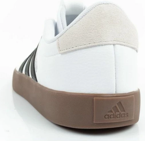 Këpucë për femra adidas, të bardha
