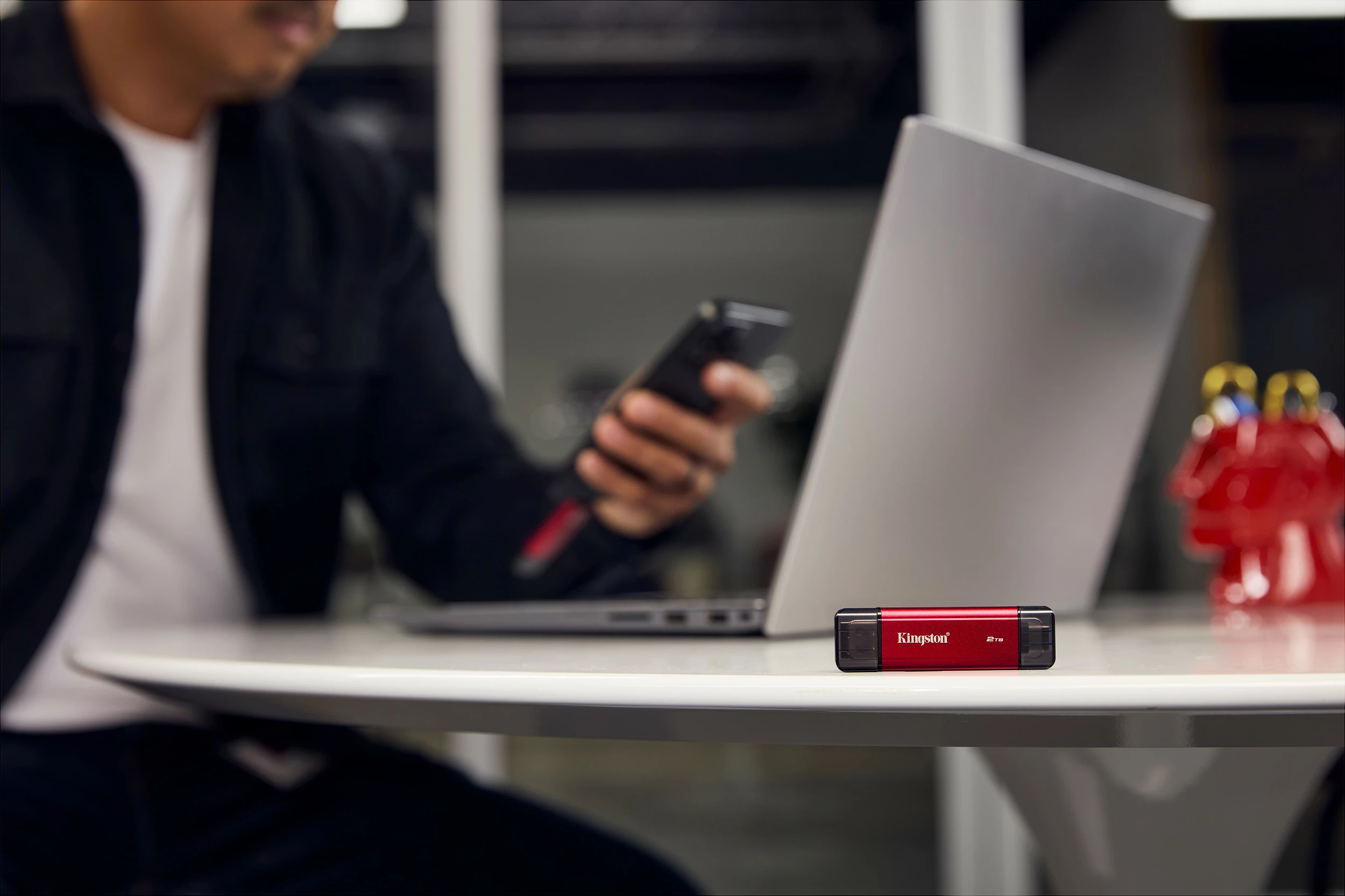 SSD portable Kingston Dual Portable SSD 2TB, USB-A/USB-C, USB 3.2 Gen 2, 1050MB/s, zi/kuq
