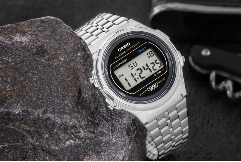 Orë dore femra Casio A171WE-1AEF, argjend