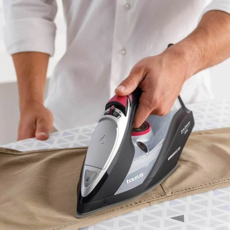 hekur rrobash taurus Geyser Eco 2800W, i zi