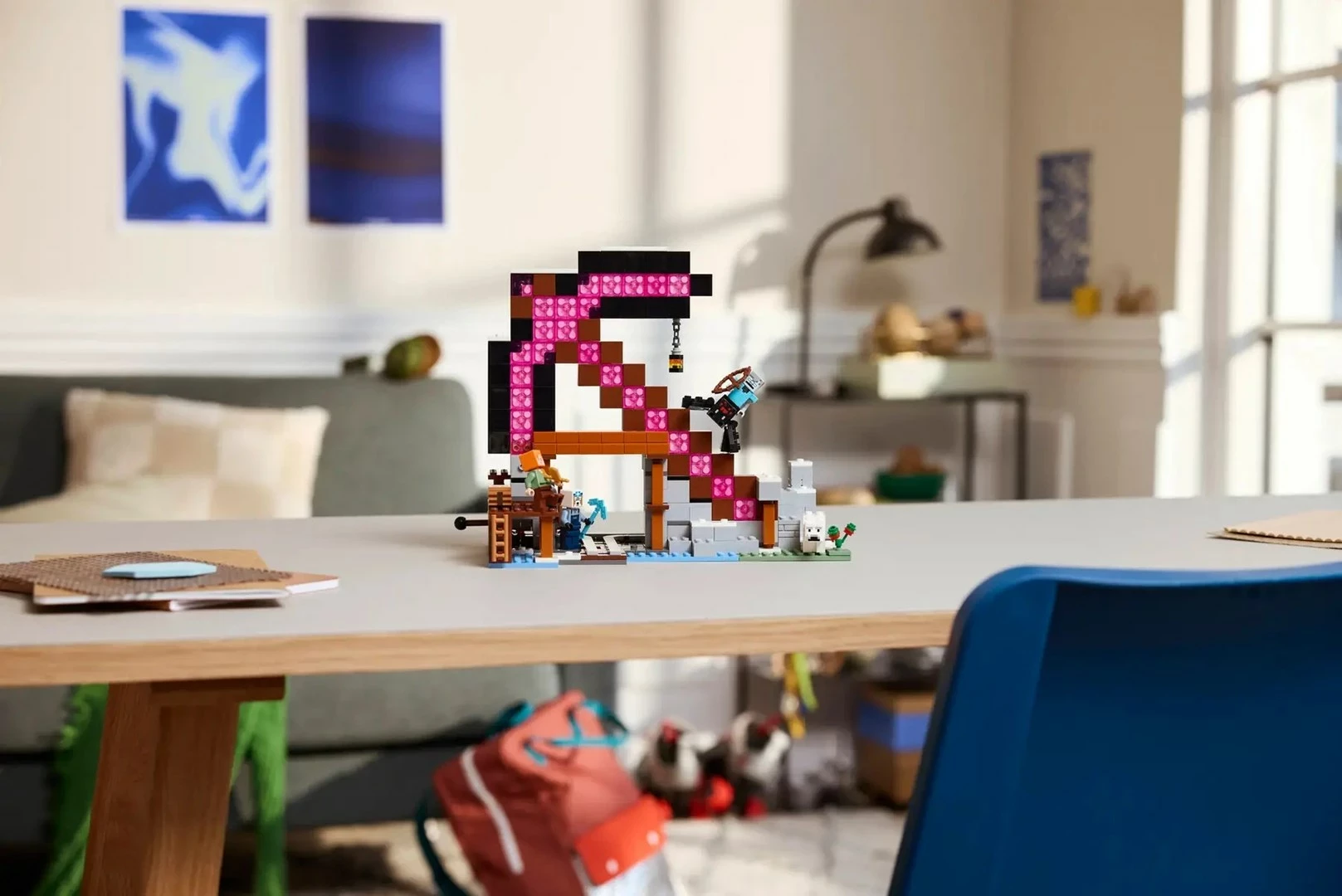 Set LEGO Minecraft 21277 The Pickaxe Mine, 530 pjesë