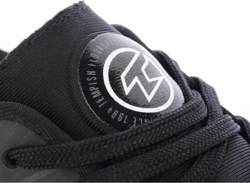 Atlete për meshkuj Tempish, të bardha/zeza