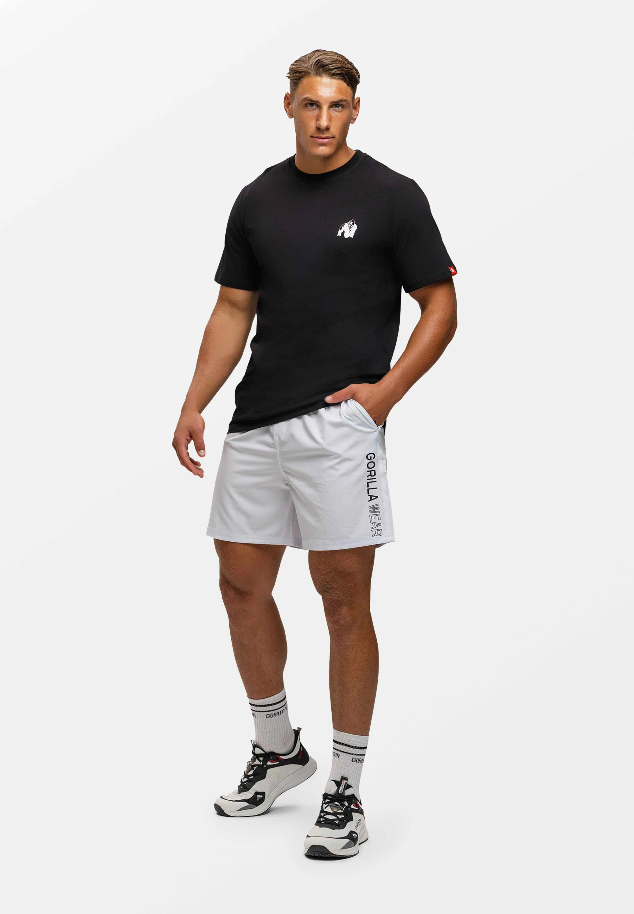 Maicë Kyle   - E zezë