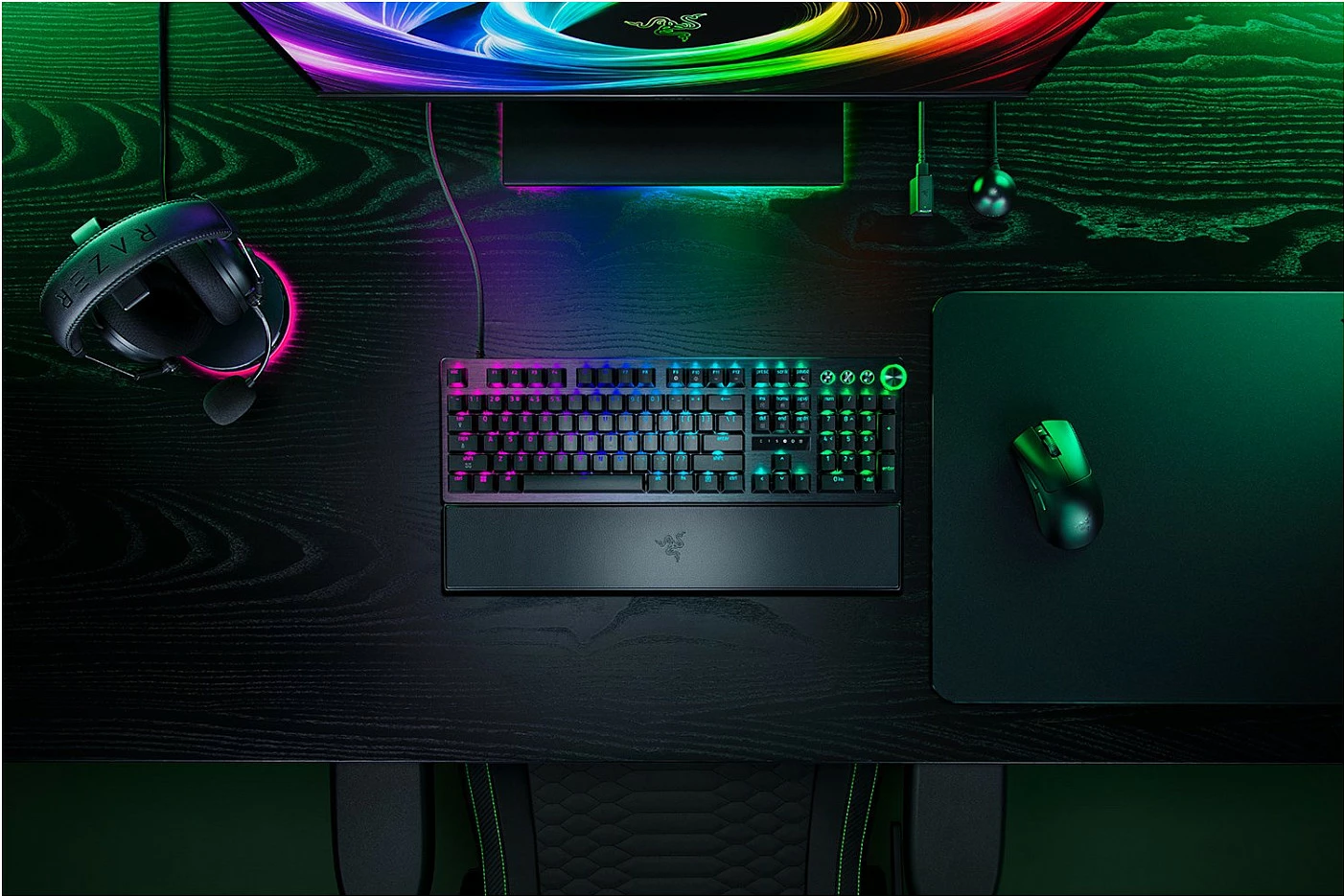 Tastierë gaming Razer Huntsman V3 Pro, 8KHz, full-size QWERTY (DE), RGB, me wrist rest, e zezë