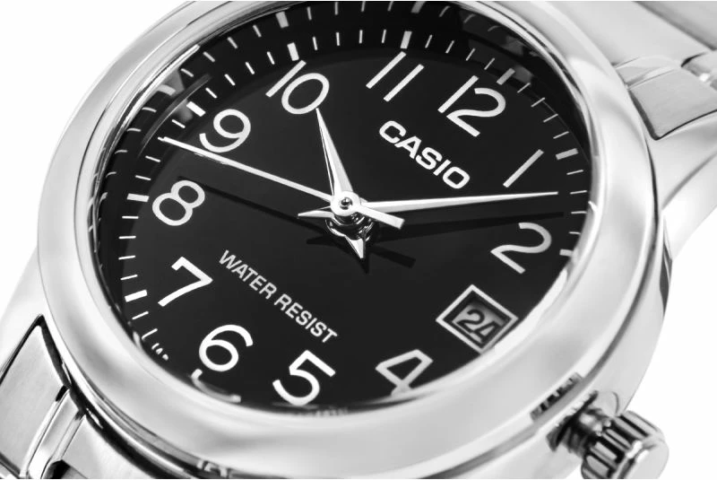 Orë dore për femra CASIO, e zezë