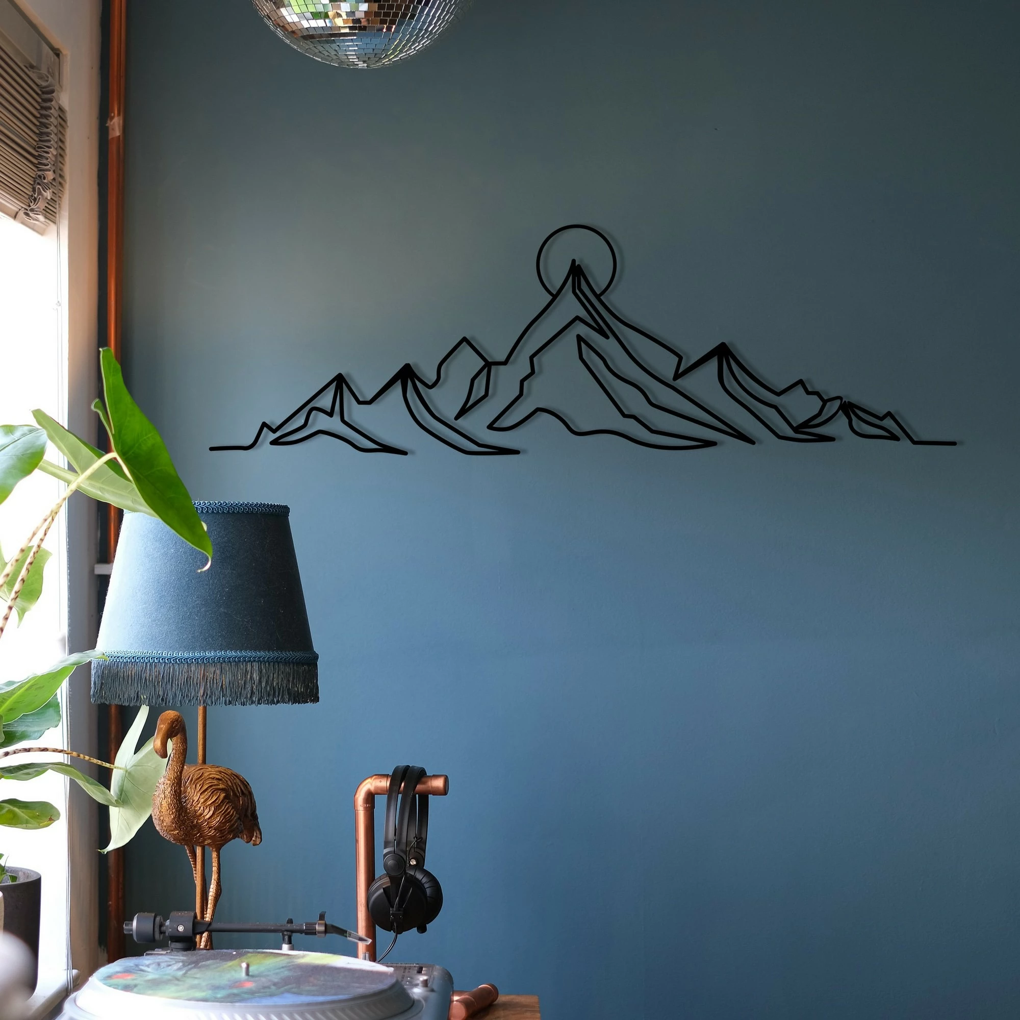 Aksesor dekorativ metalik për mur, Wallity Everest, ngjyrë e zezë, 119.5x37cm