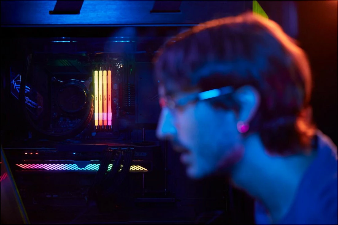 RAM Memorje Kingston FURY Renegade RGB 64GB (2x32GB) DDR5 6400MT/s e bardhë