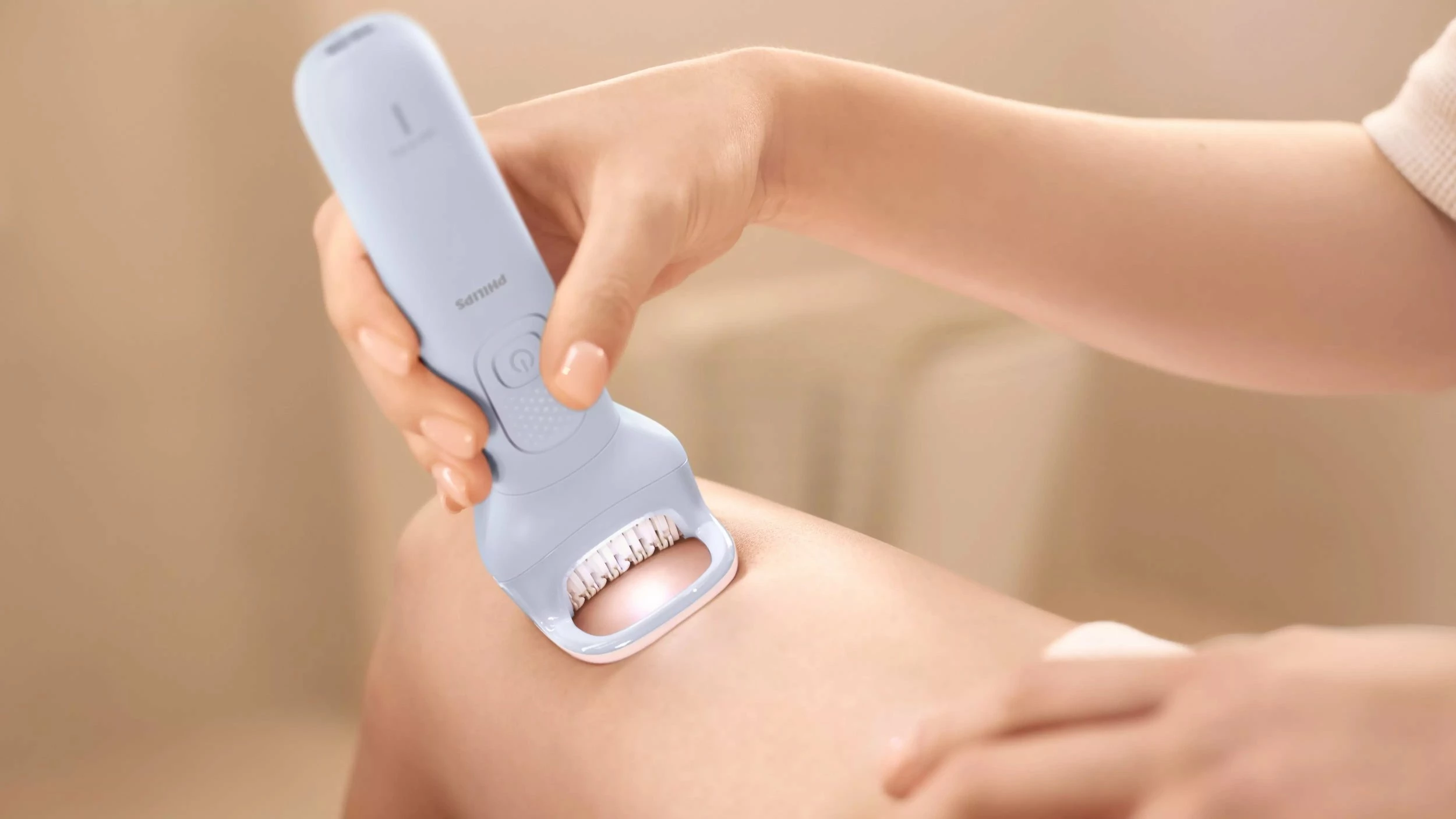 Epilator Philips 8000 Series BRE708/00, wet & dry, bateri Li-Ion, blu