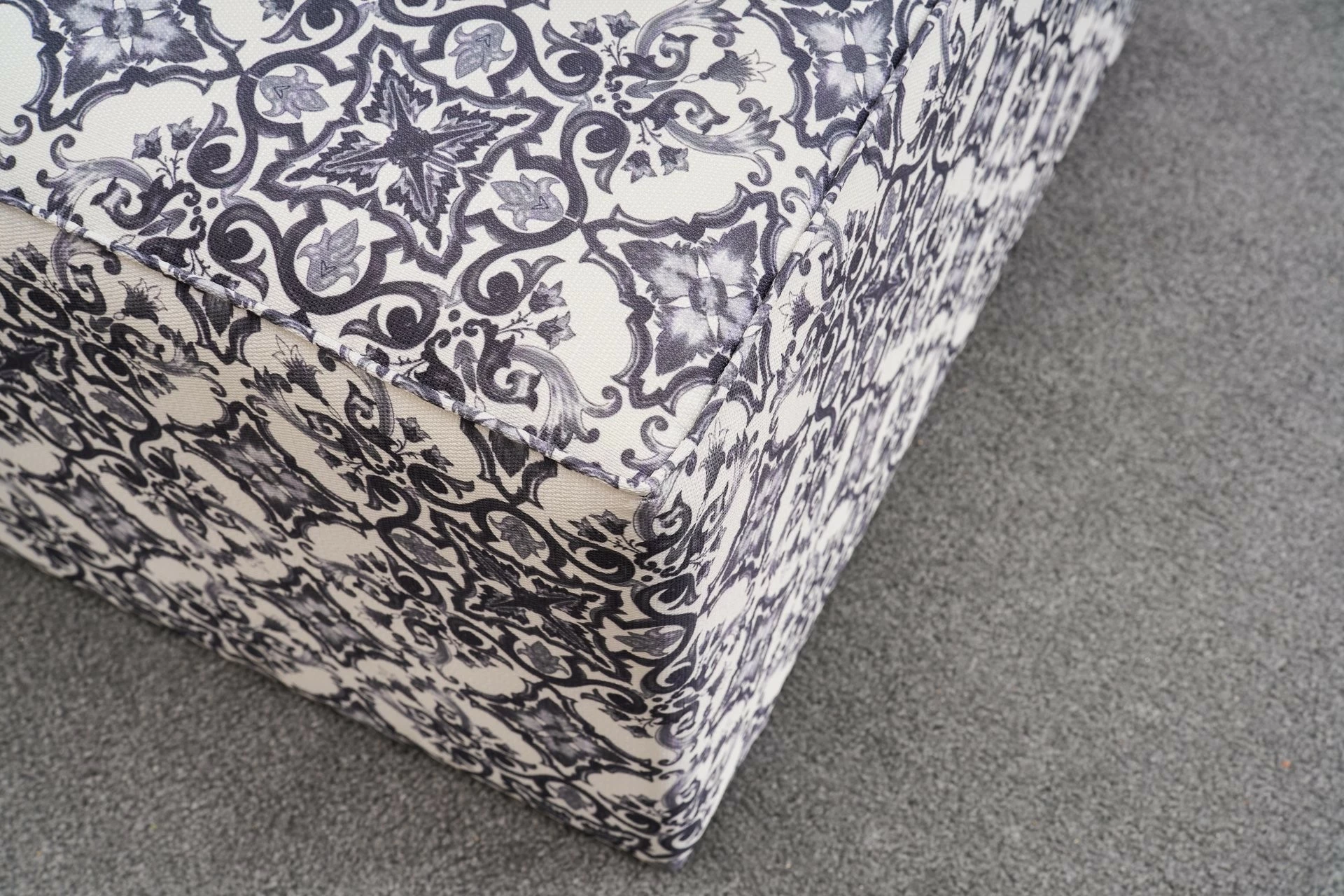 Puf Atelier del Sofa, ngjyrë gri, Kozan
