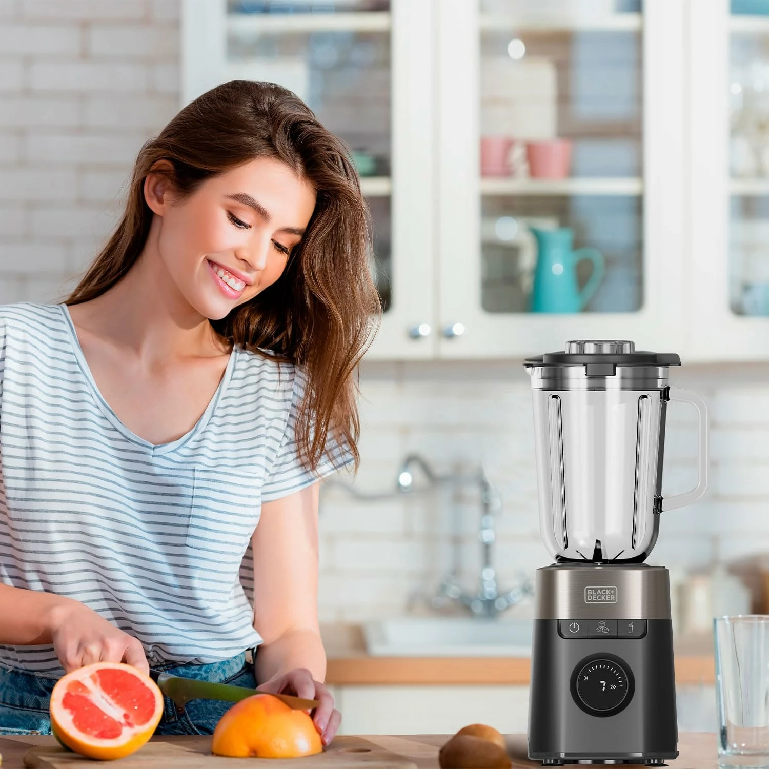 Blender stacionar Black&Decker BXJB1201E 1200W 2.2L 8 shpejtësi i zi
