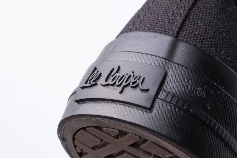 Atlete për femra Lee Cooper, të zeza