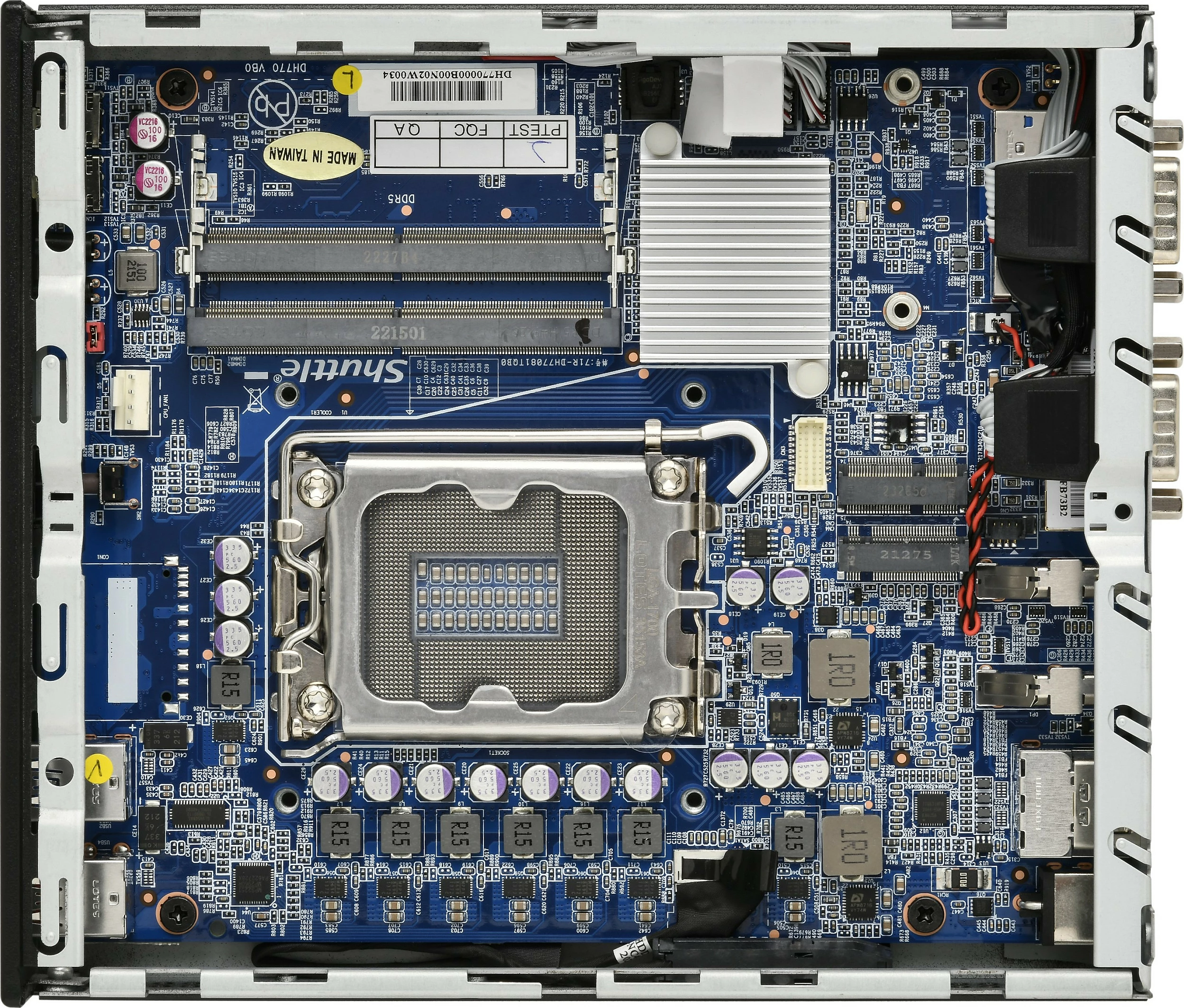 Mini-PC barebone Shuttle DH610V2, Intel H610, DDR5 SO-DIMM, 2x LAN, 1.35L, i zi