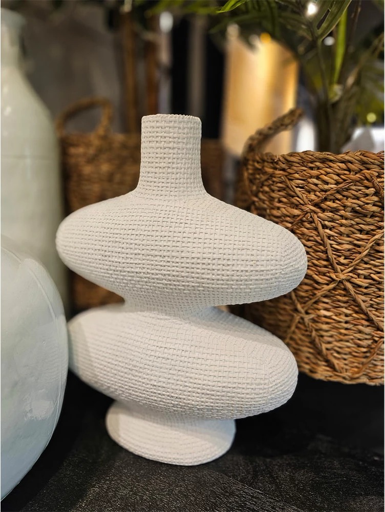 Vazo dekorative Randi, polirezine, e bardhë, 32x15x39cm