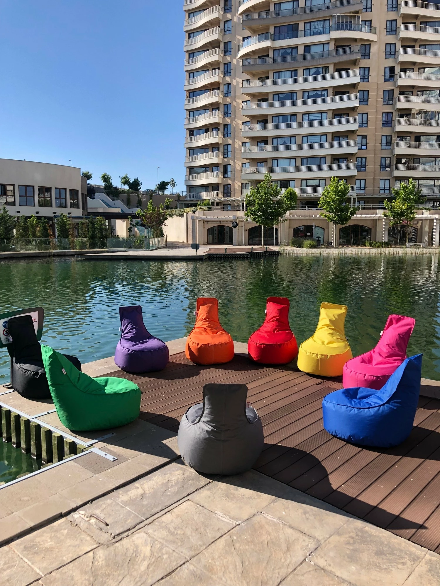 Qese ulëse e gjelbër Atelier del Sofa, Aktif