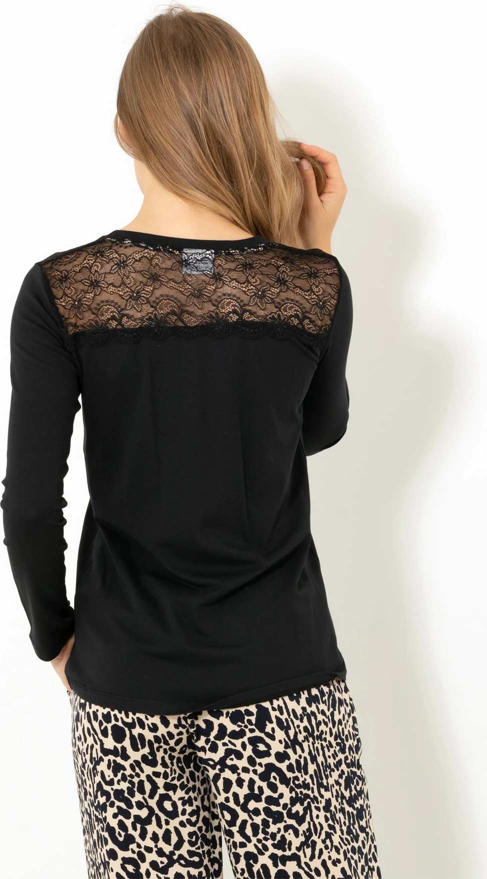 Set pizhamash për gra, Jumeon, 002-000255, e zezë