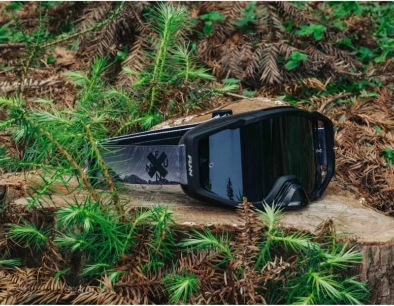 Syze mbrojtëse për biçikletë FUNN, të zeza