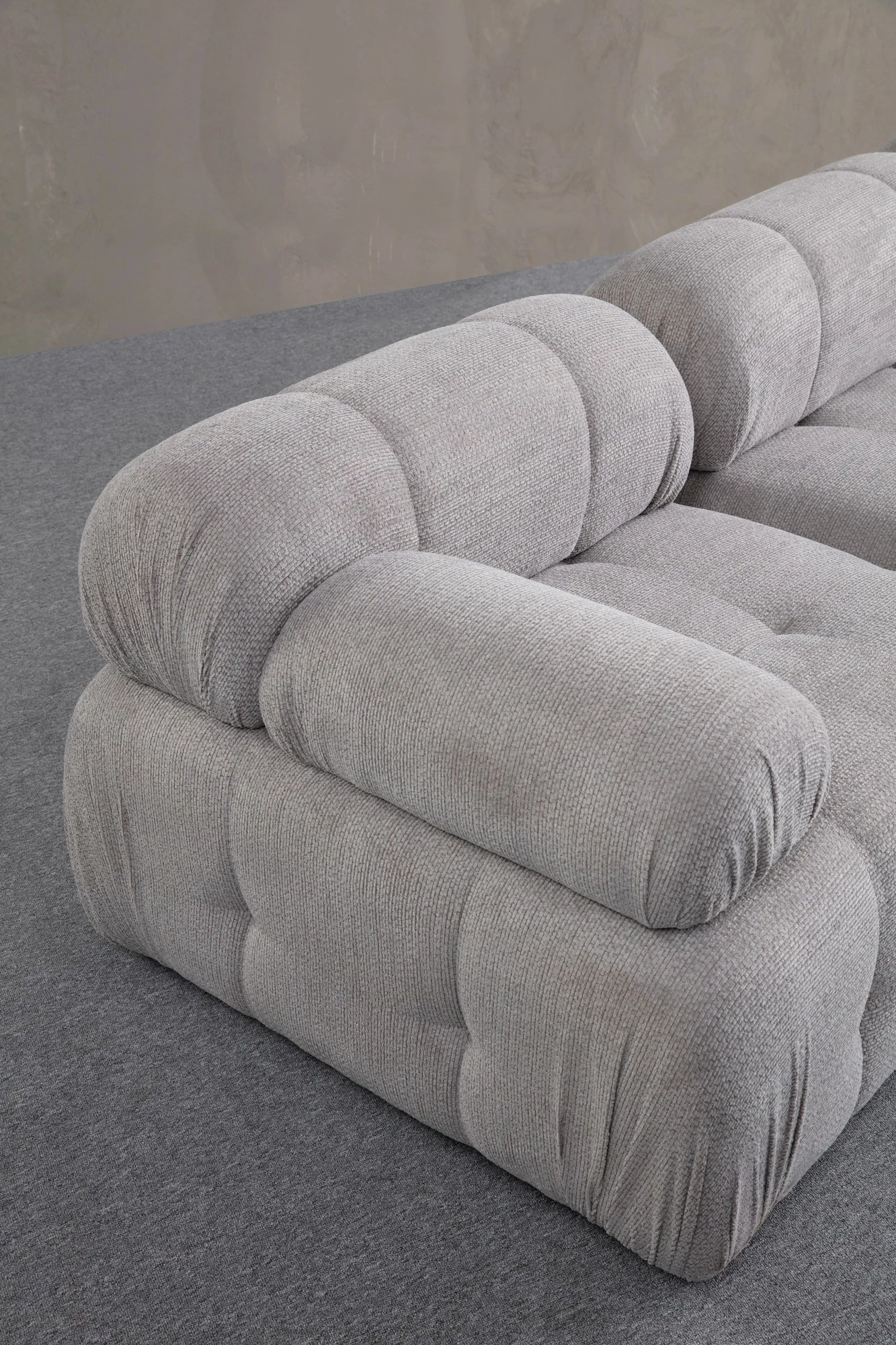 Divan treshe Atelier del Sofa, Petite 3, ngjyrë gri e çelët
