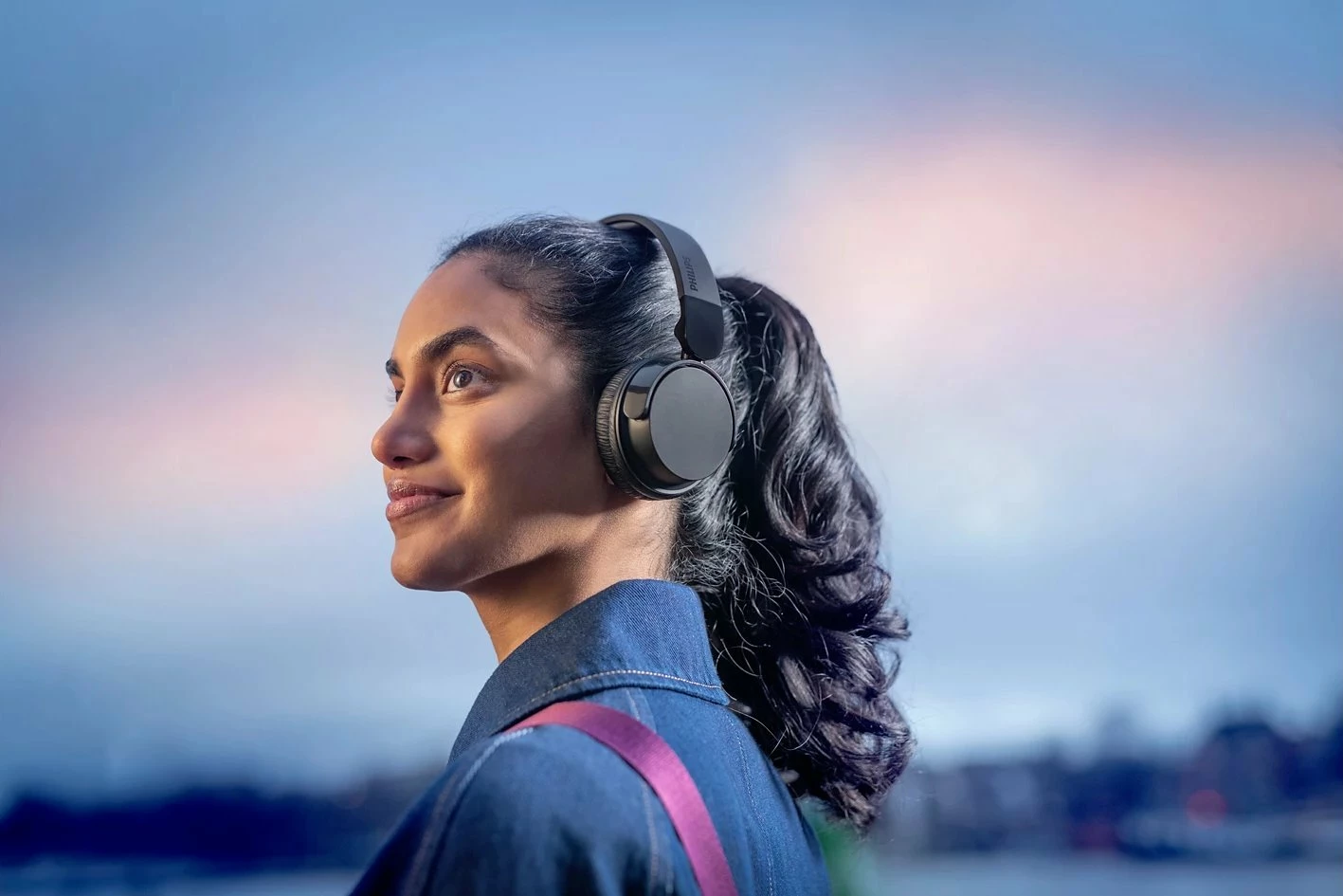 Kufje Philips TAH4209BK/00 Bluetooth, 55h bateri, me mikrofon, on-ear, të zeza