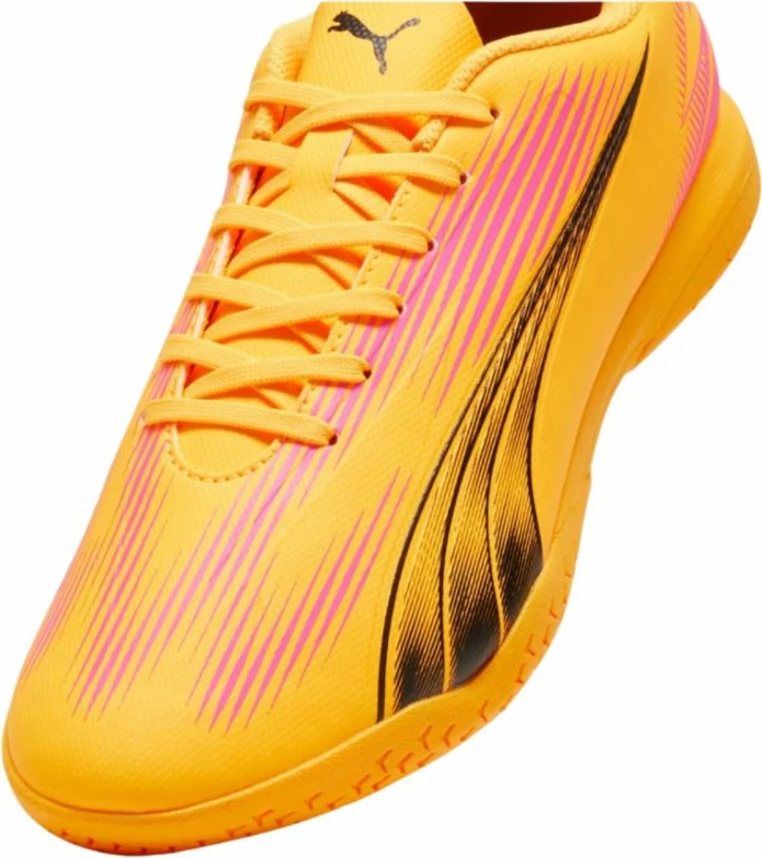 Atlete futbolli Puma për meshkuj, të portokallta