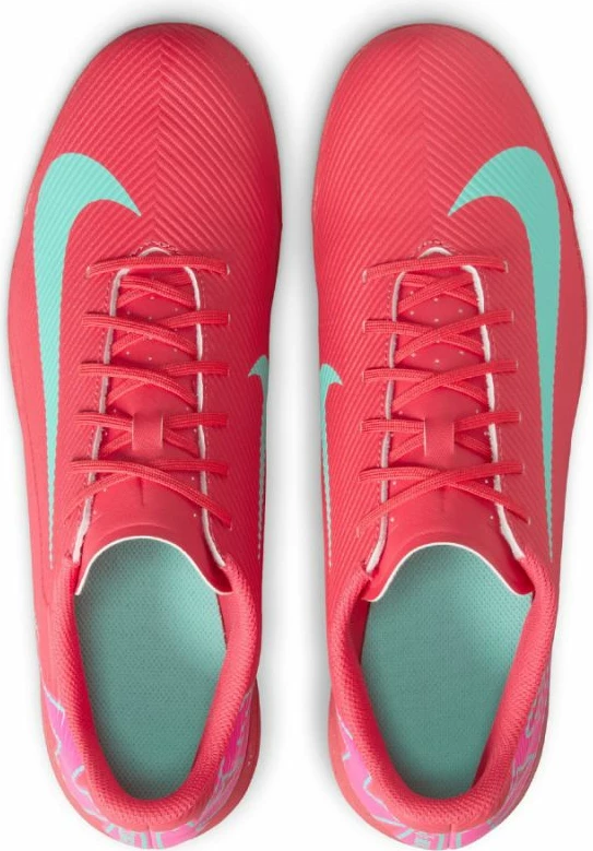 Atlete futbolli Nike Mercurial Vapor 16 Club TF FQ8446-800 [Madhësia: 42]
