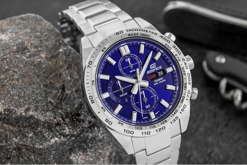 Orë dore për meshkuj Casio Edifice, argjend me blu